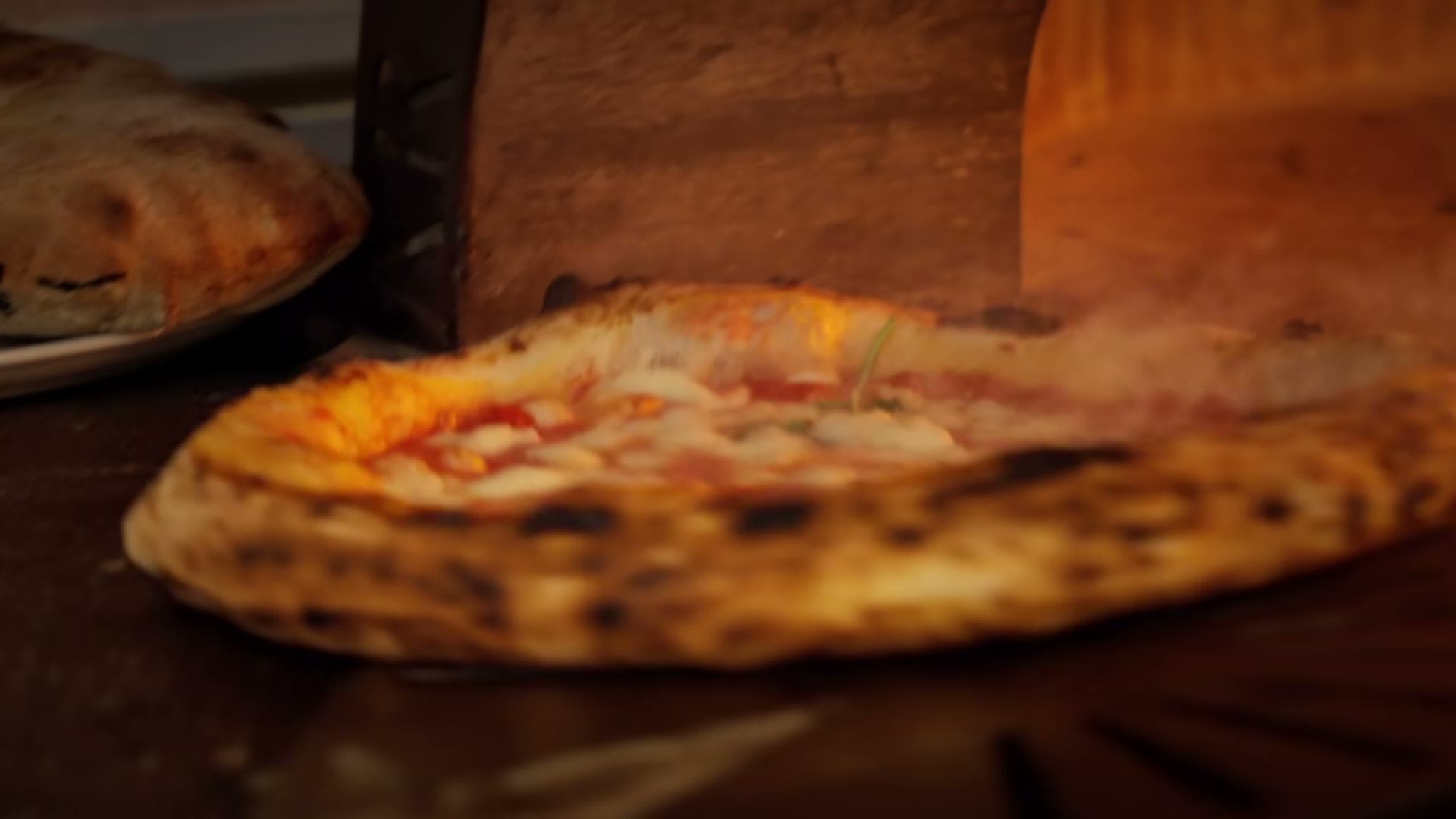 Positano, pizzería napolitana en el Eixample de Barcelona — ilustración del pueblo de la Costa Amalfitana